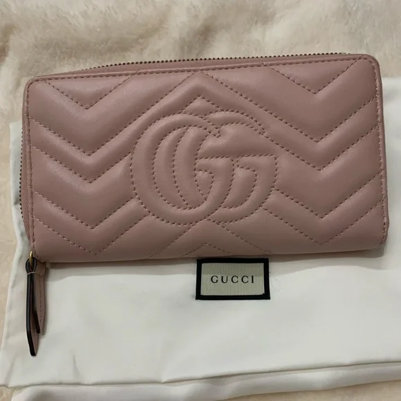 Gucci GG Marmont zip around wallet - Picture 2 of 8